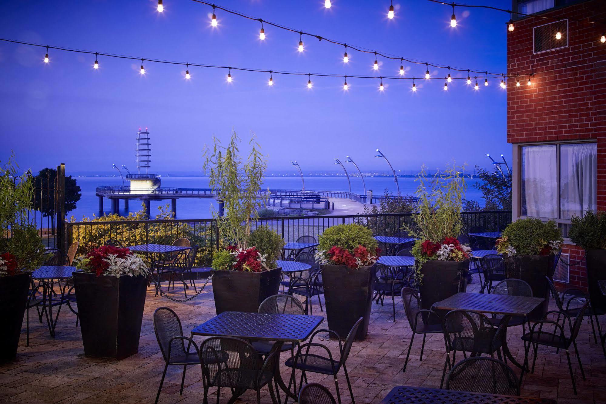 Waterfront Hotel Downtown Берлінгтон Екстер'єр фото