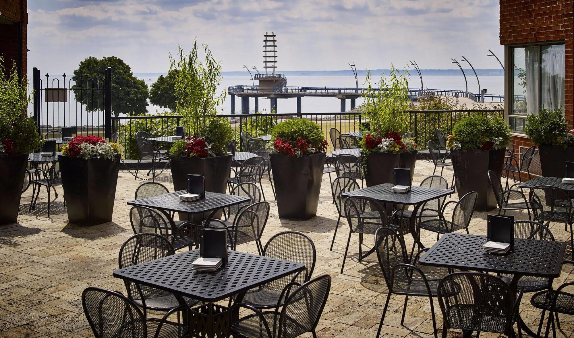 Waterfront Hotel Downtown Берлінгтон Екстер'єр фото
